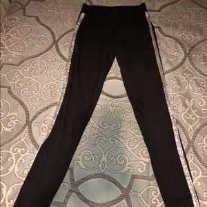 VICTORIA’S SECRET BLING LEGGINGS.